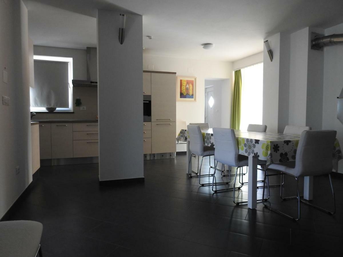 Maison d'hôtes Pocitniska Hisa à Dobravlje Extérieur photo